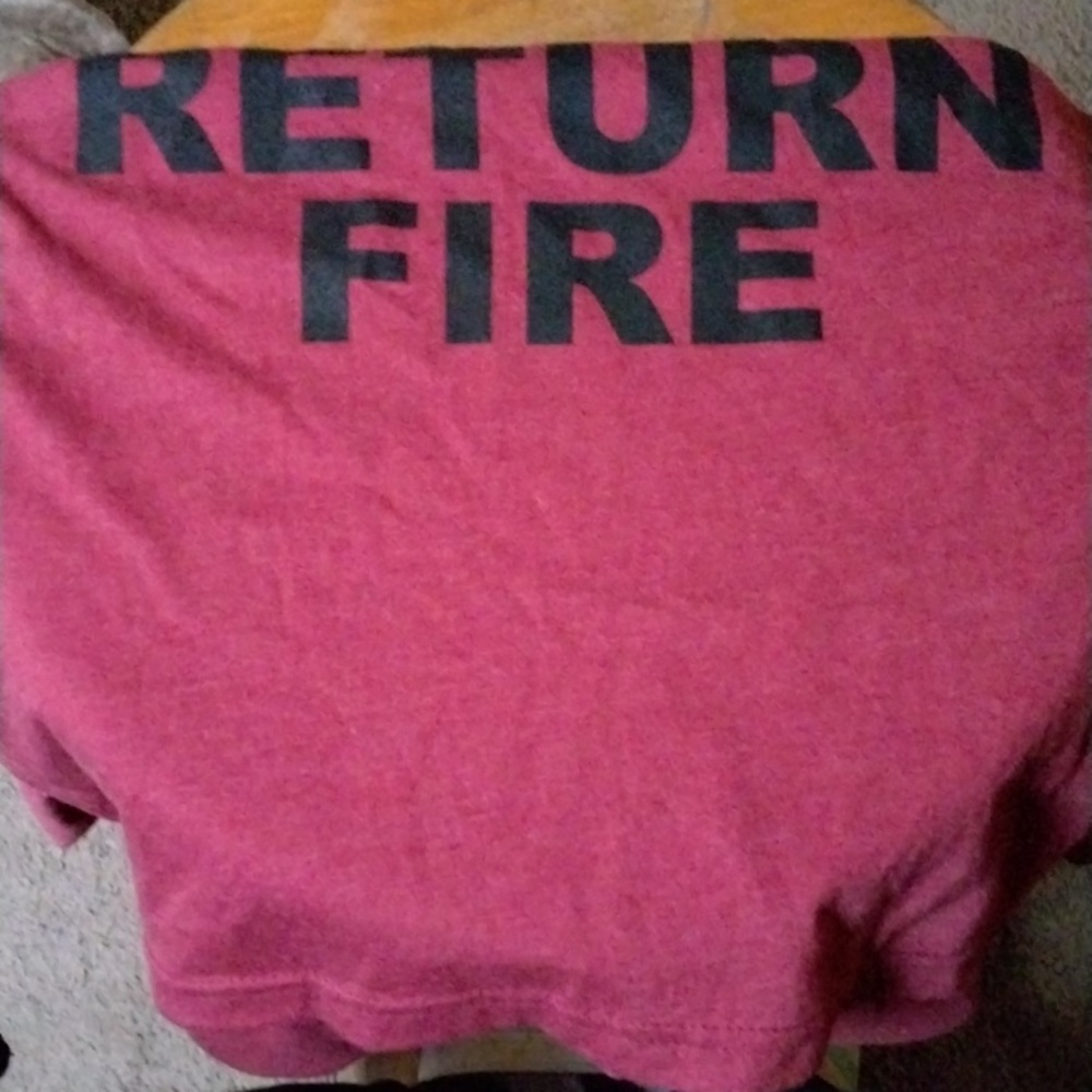 Cool tee - Picture 3 of 3